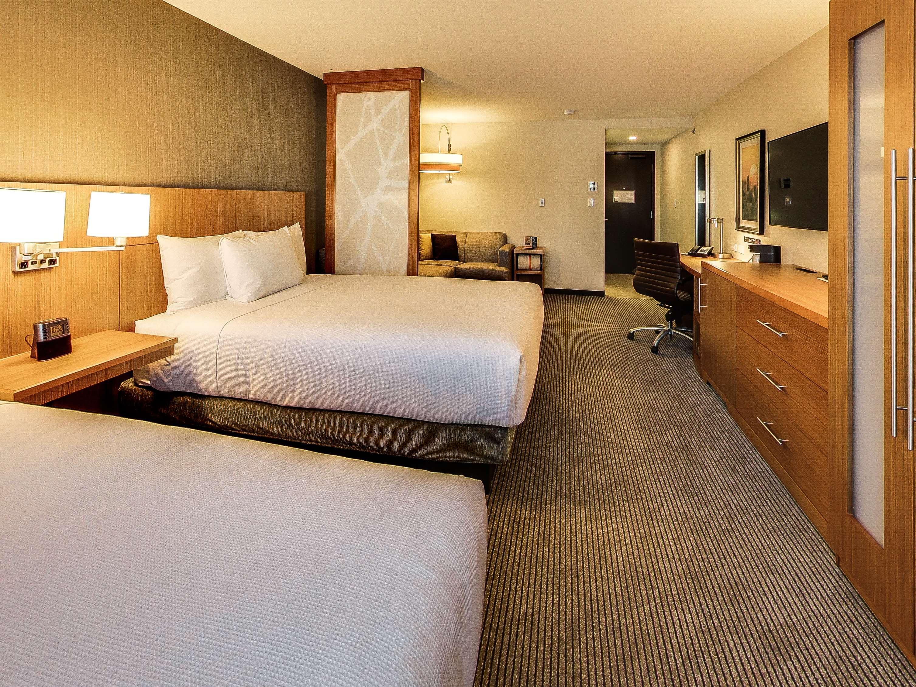 Hyatt Place Edmonton West Extérieur photo