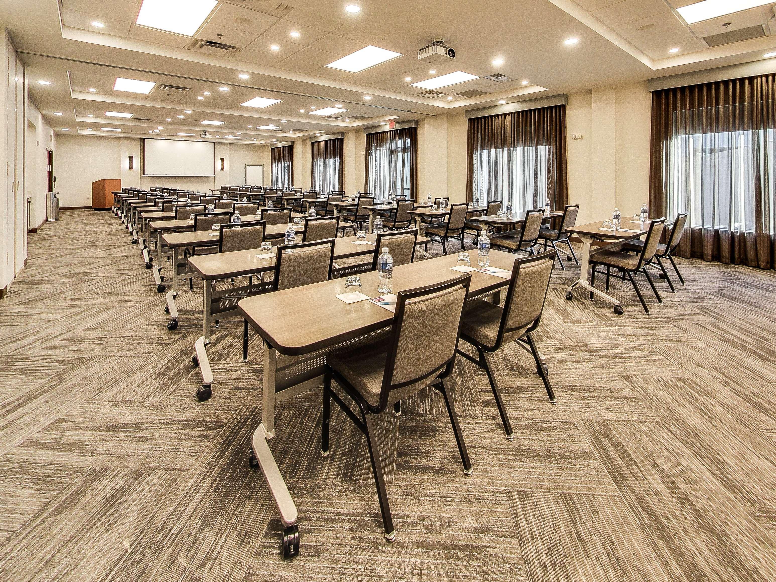 Hyatt Place Edmonton West Extérieur photo